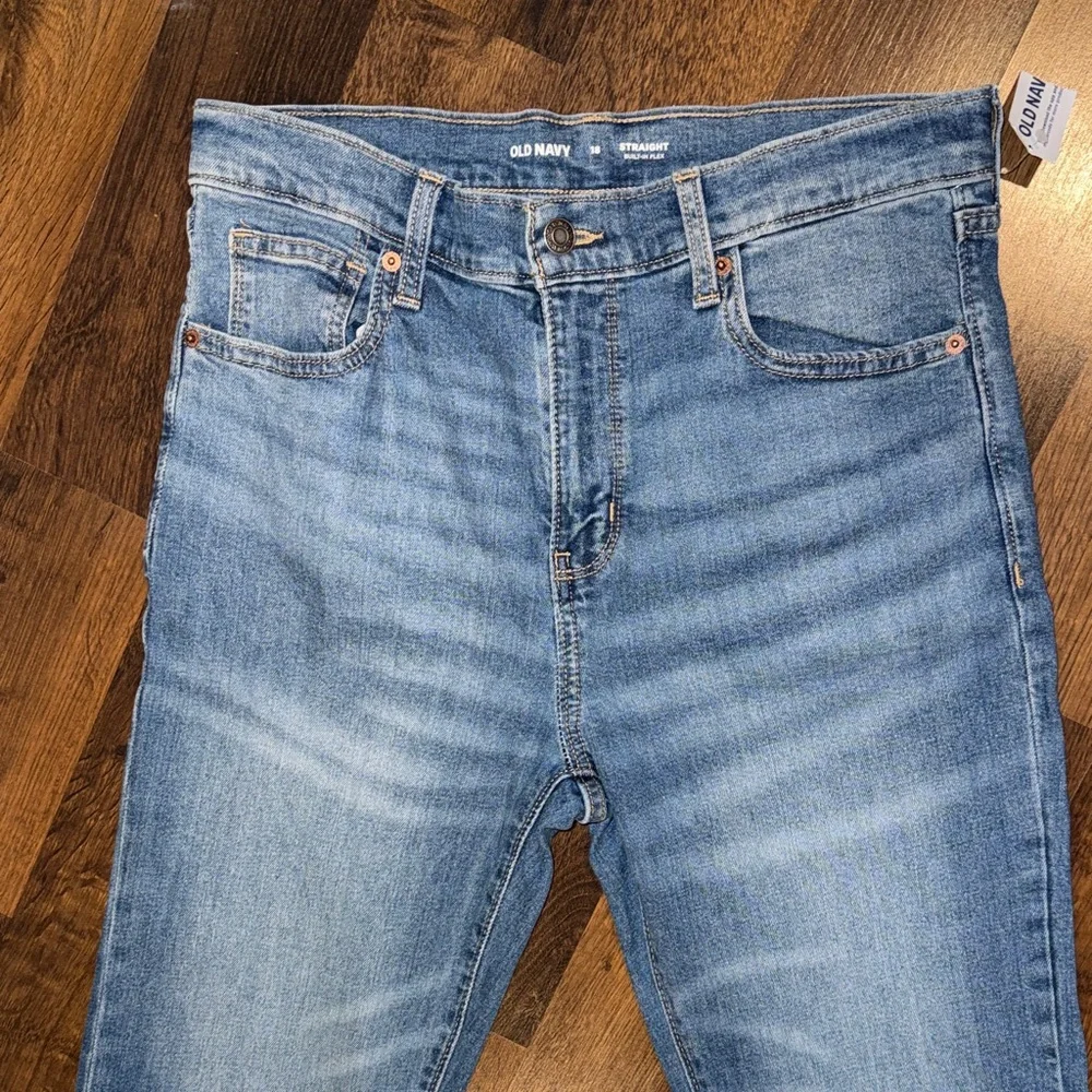 NWT Old Navy Boys Light Straight Jeans w Built in Flex (size 18)